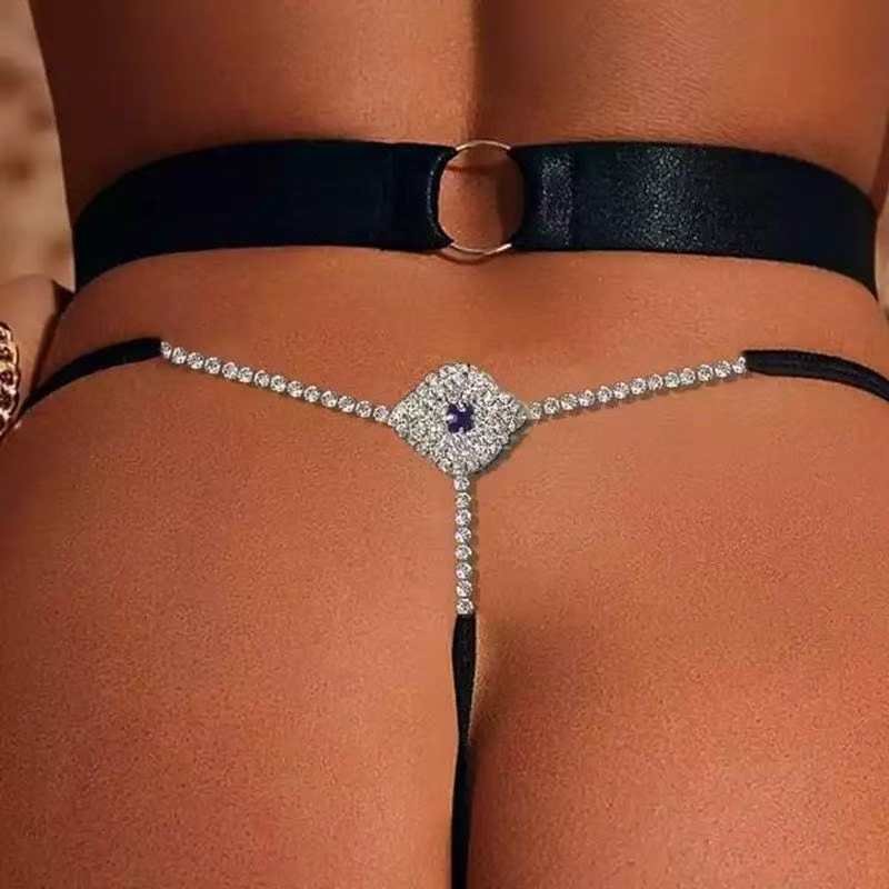String με στράς